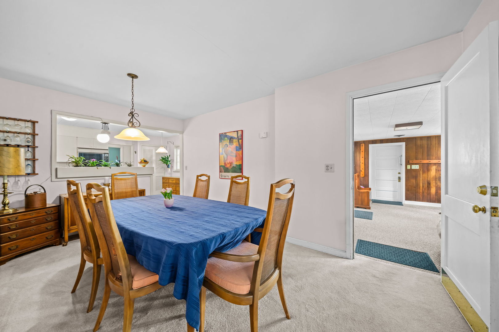 571 W Rockton Road Property Photo 10