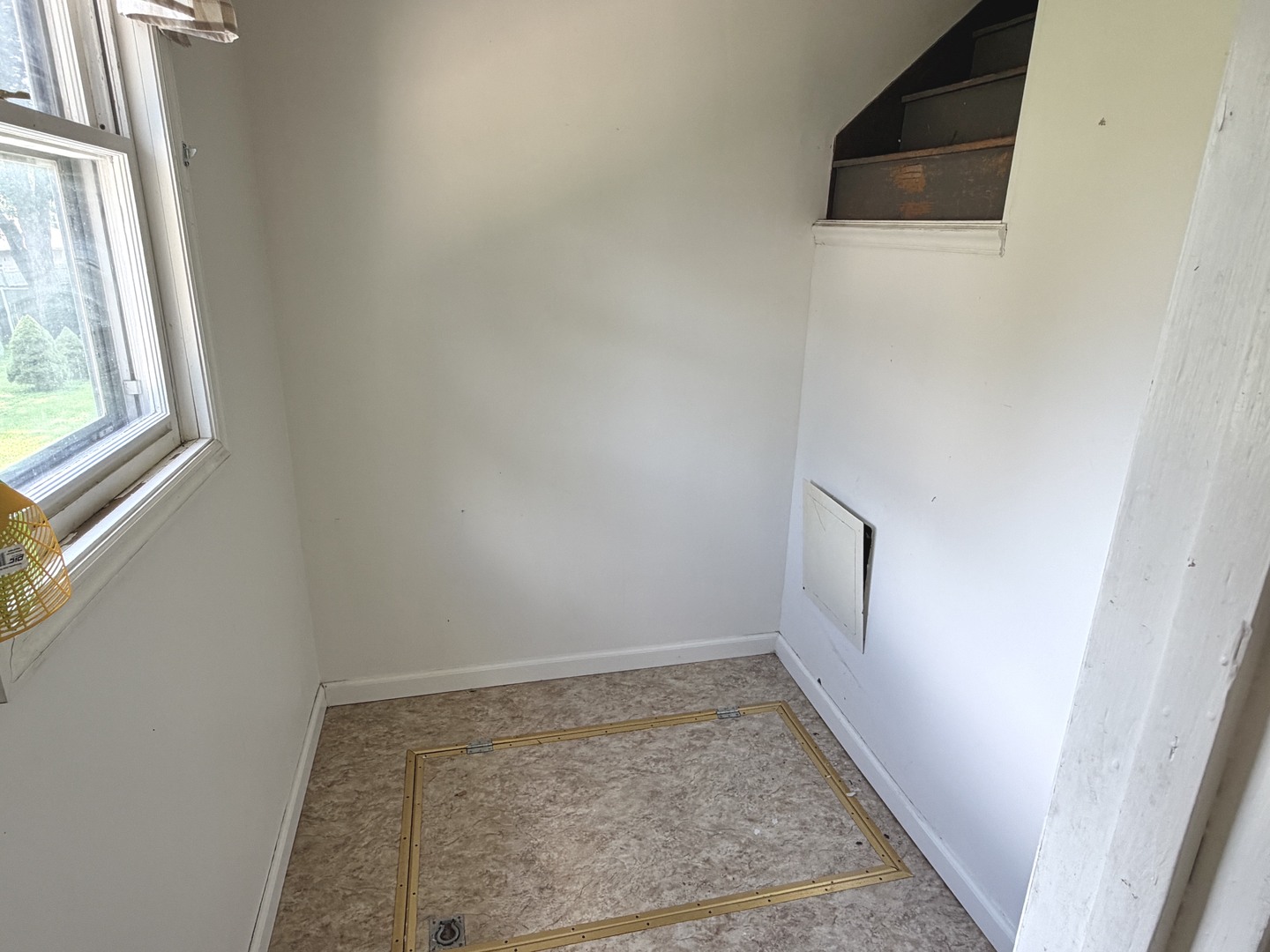 2710 3rd Street Property Photo 8