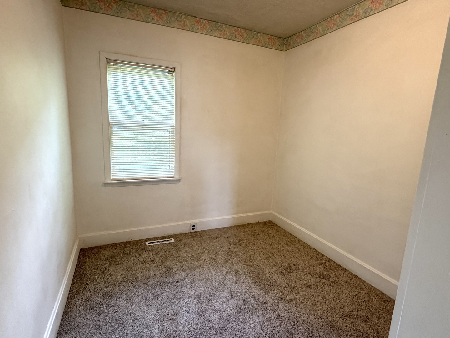 2710 3rd Street Property Photo 10