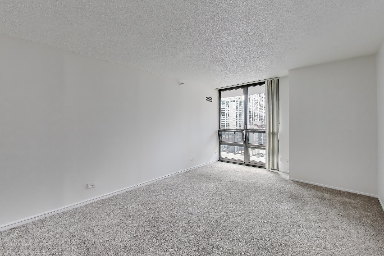 10 E Ontario Street 1303 Property Photo 14