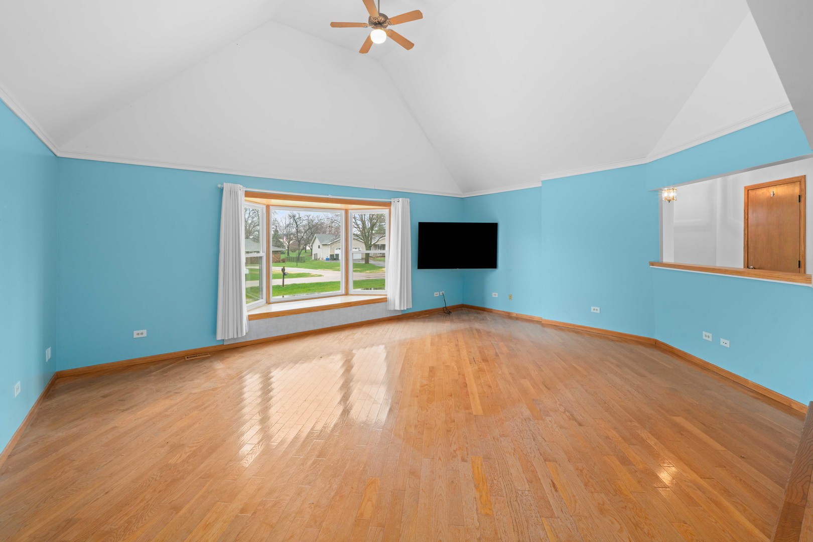 537 Erma Drive Property Photo 8