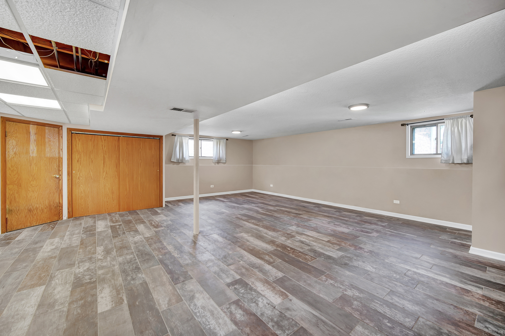 562 N Plamondon Drive Property Photo 18