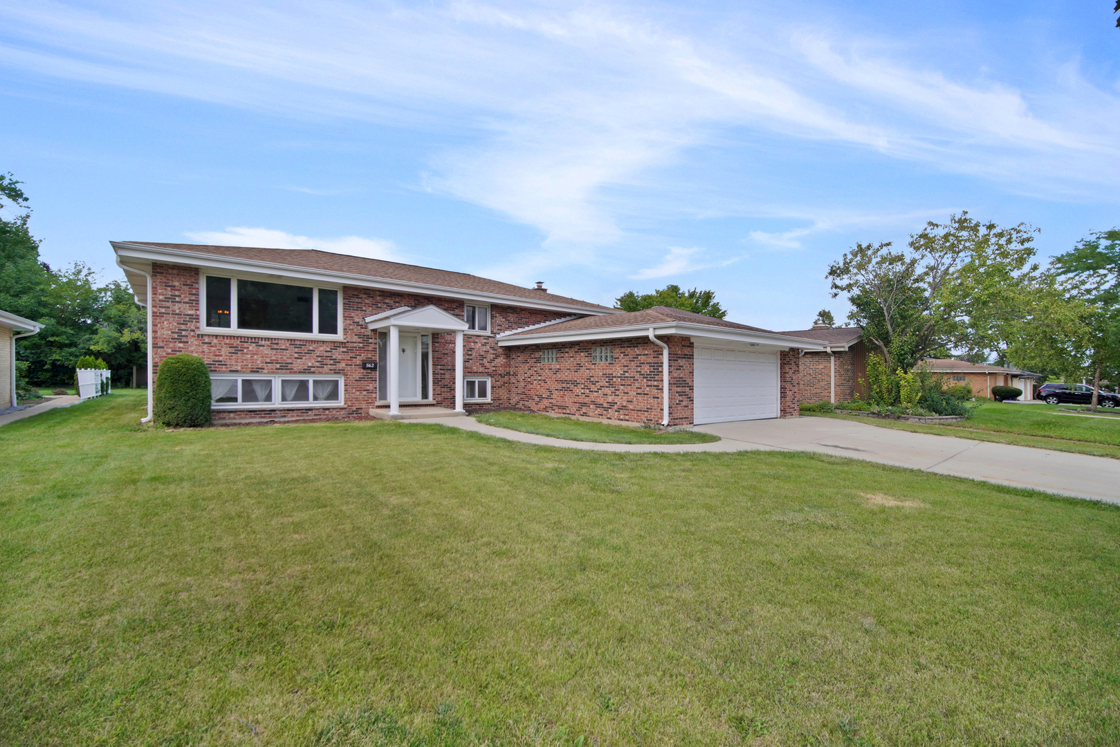 562 N Plamondon Drive Property Photo 27