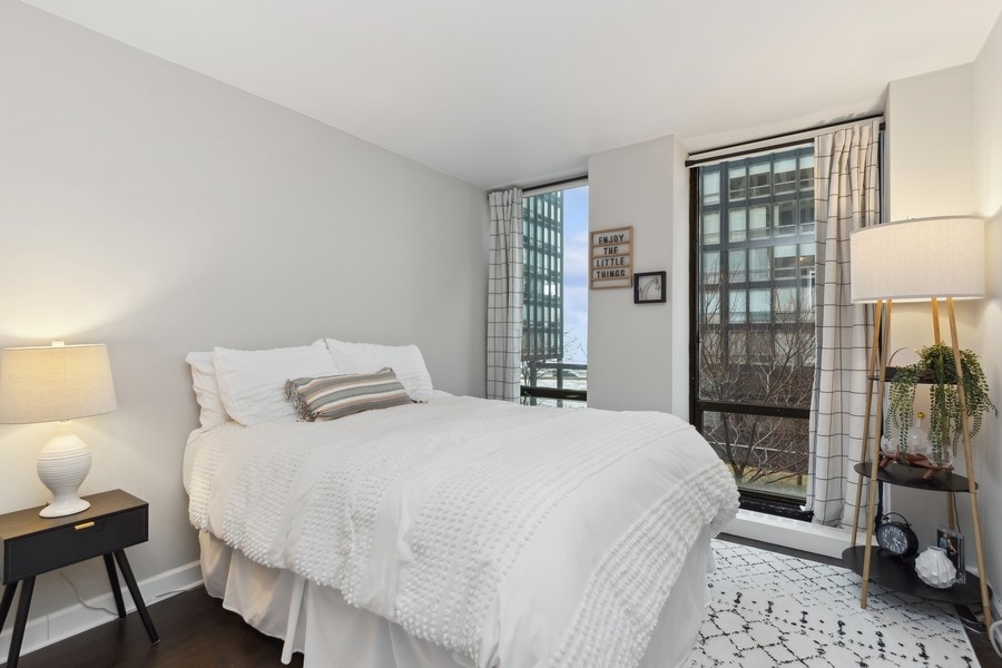 260 E Chestnut Street 312 Property Photo 10