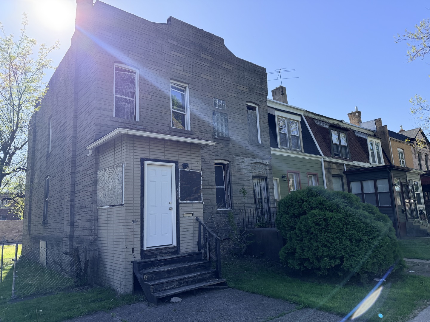 10601 S Champlain Avenue Property Photo 2