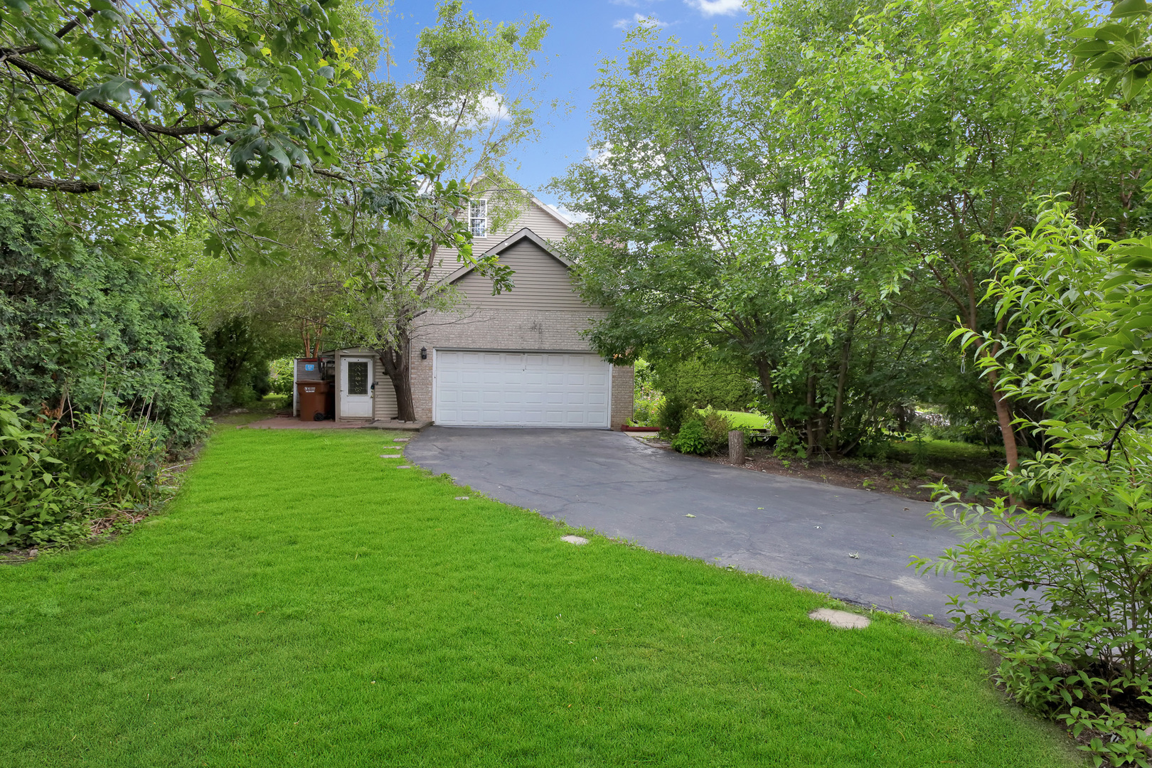 307 Blackstone Avenue Property Photo 4
