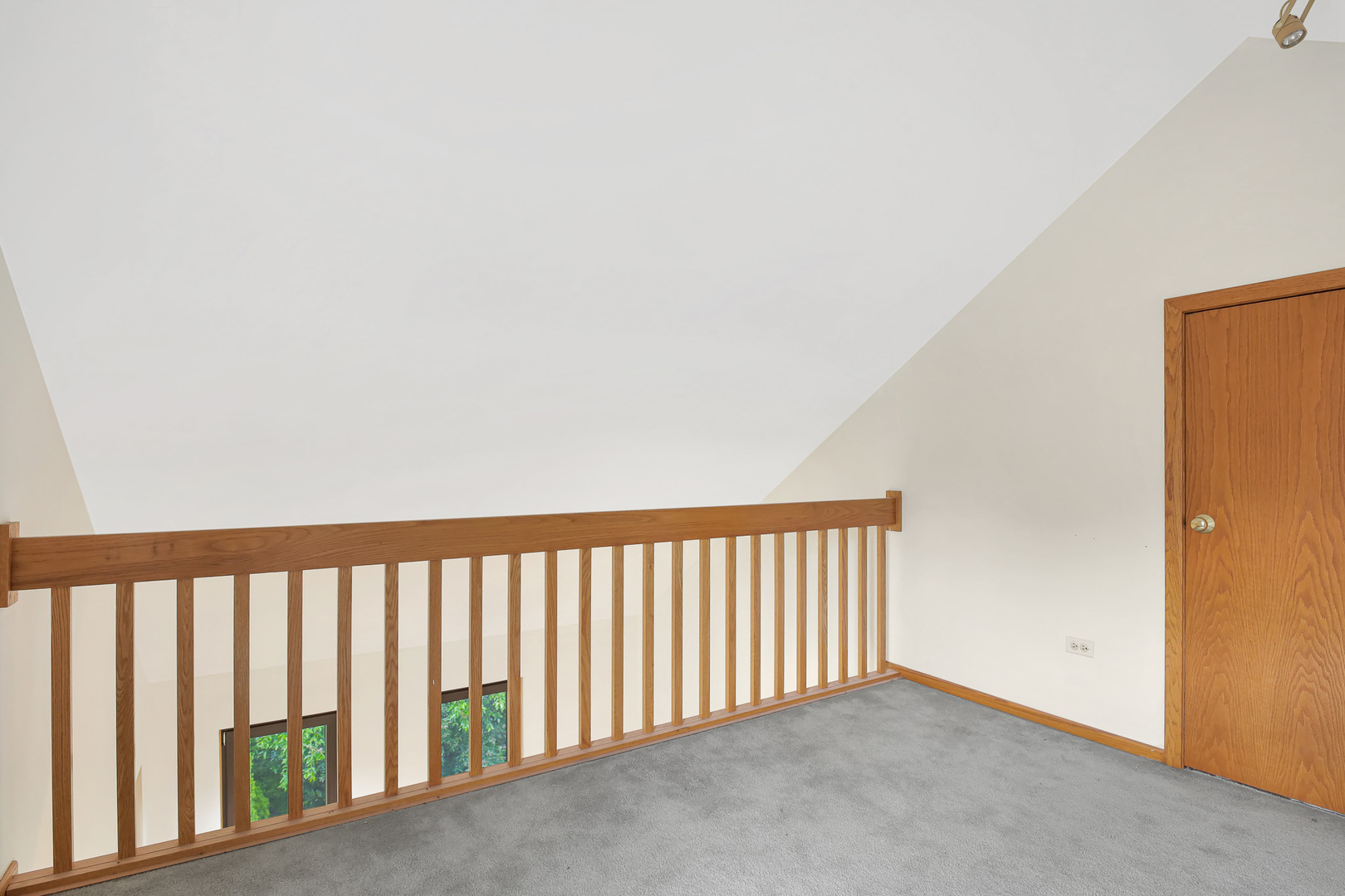 307 Blackstone Avenue Property Photo 19