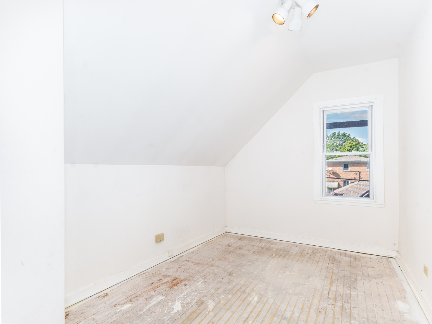 4952 W Ainslie Street Property Photo 19