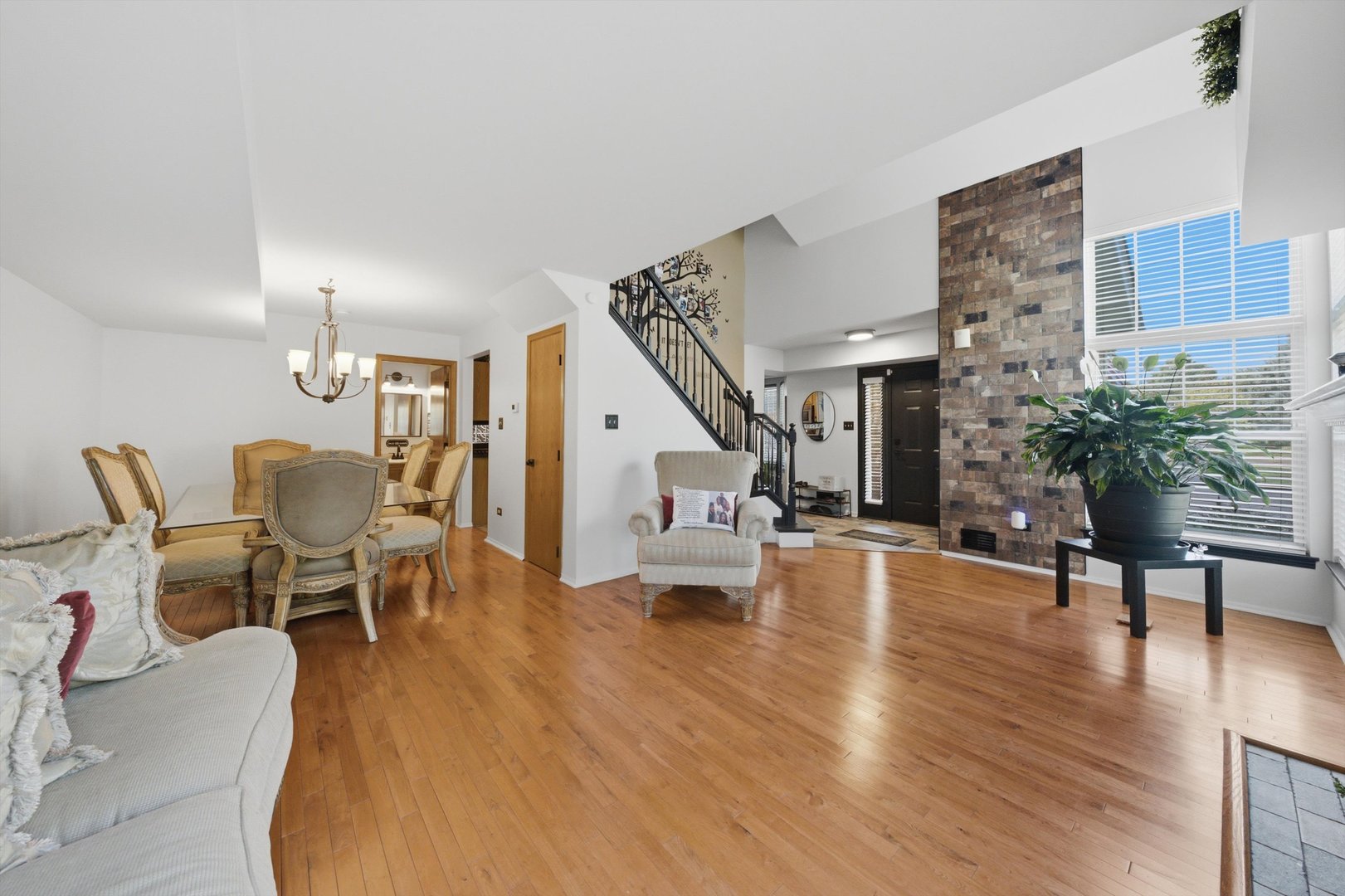 13916 S Cambridge Circle Property Photo 8