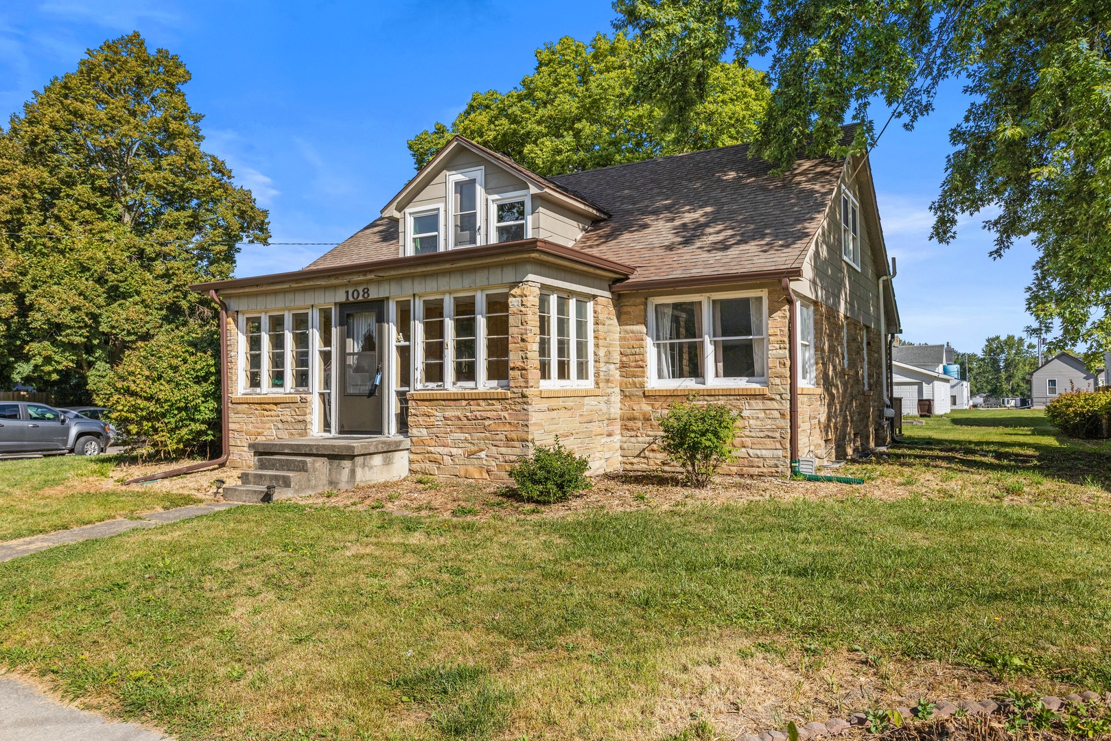108 W Sangamon Street Property Photo 2