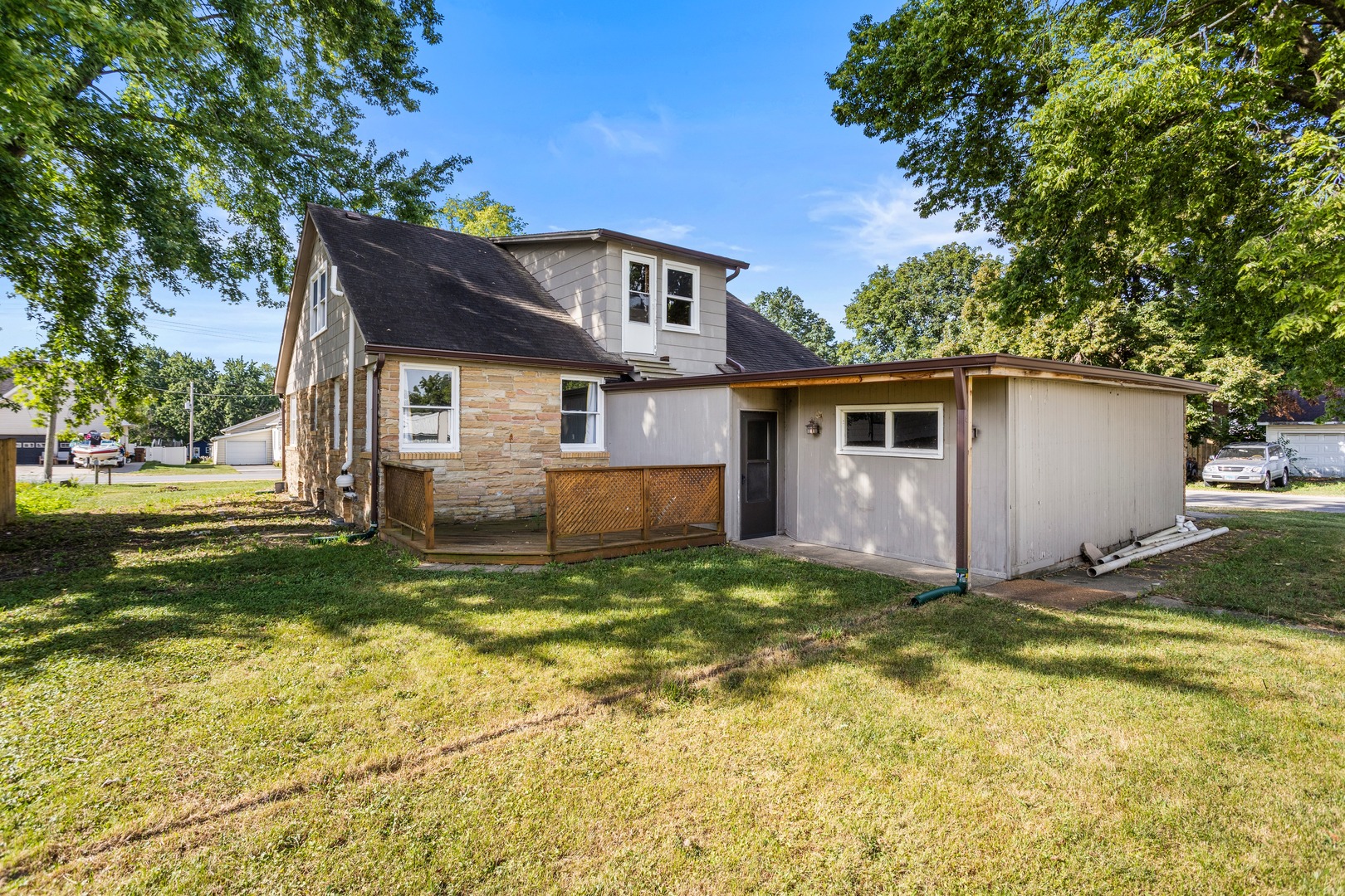108 W Sangamon Street Property Photo 5