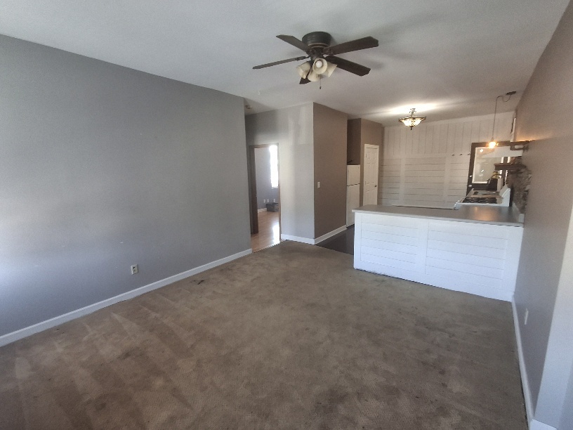 185 S State Street 2 Property Photo 4