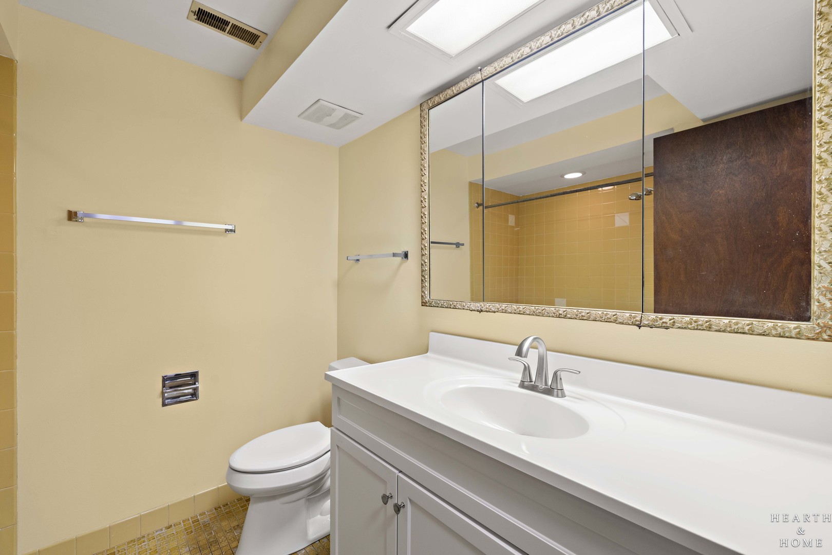 4204 N Keystone Avenue 2c Property Photo 12