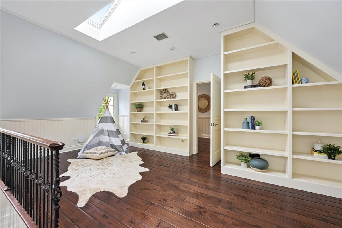 12744777 Property Photo 35