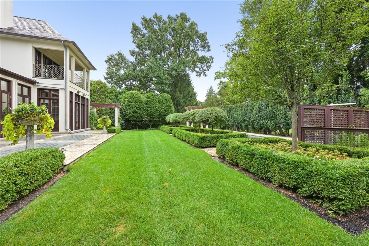 12744777 Property Photo 41