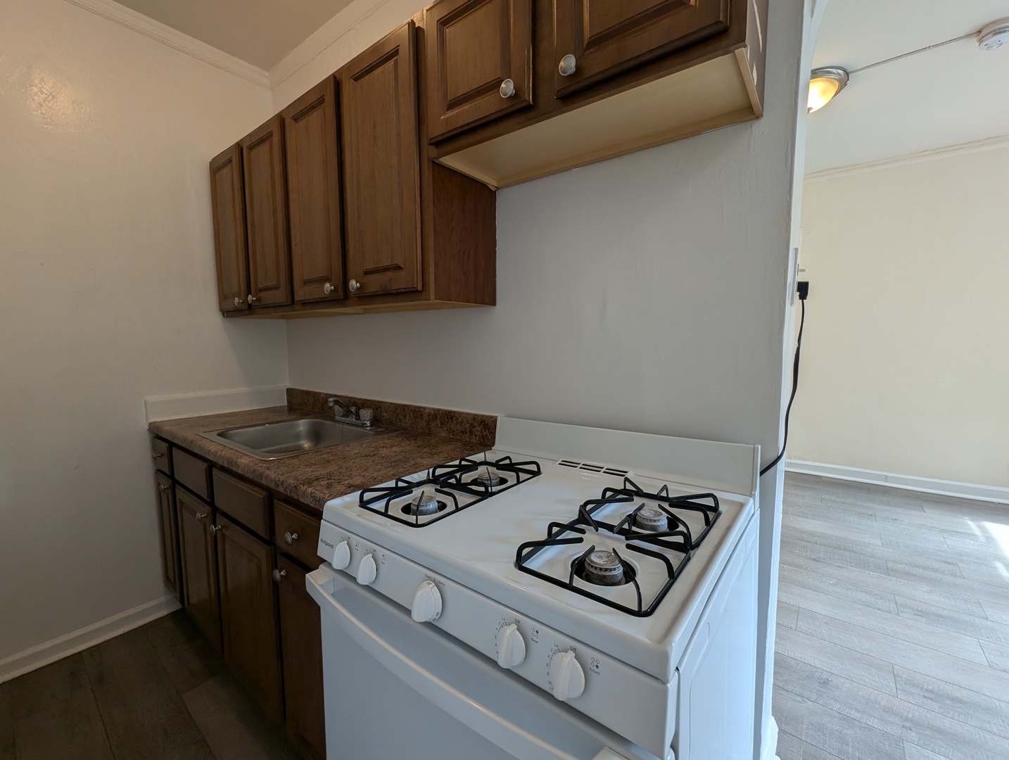 5417 N Kenmore Avenue 403 Property Photo 13