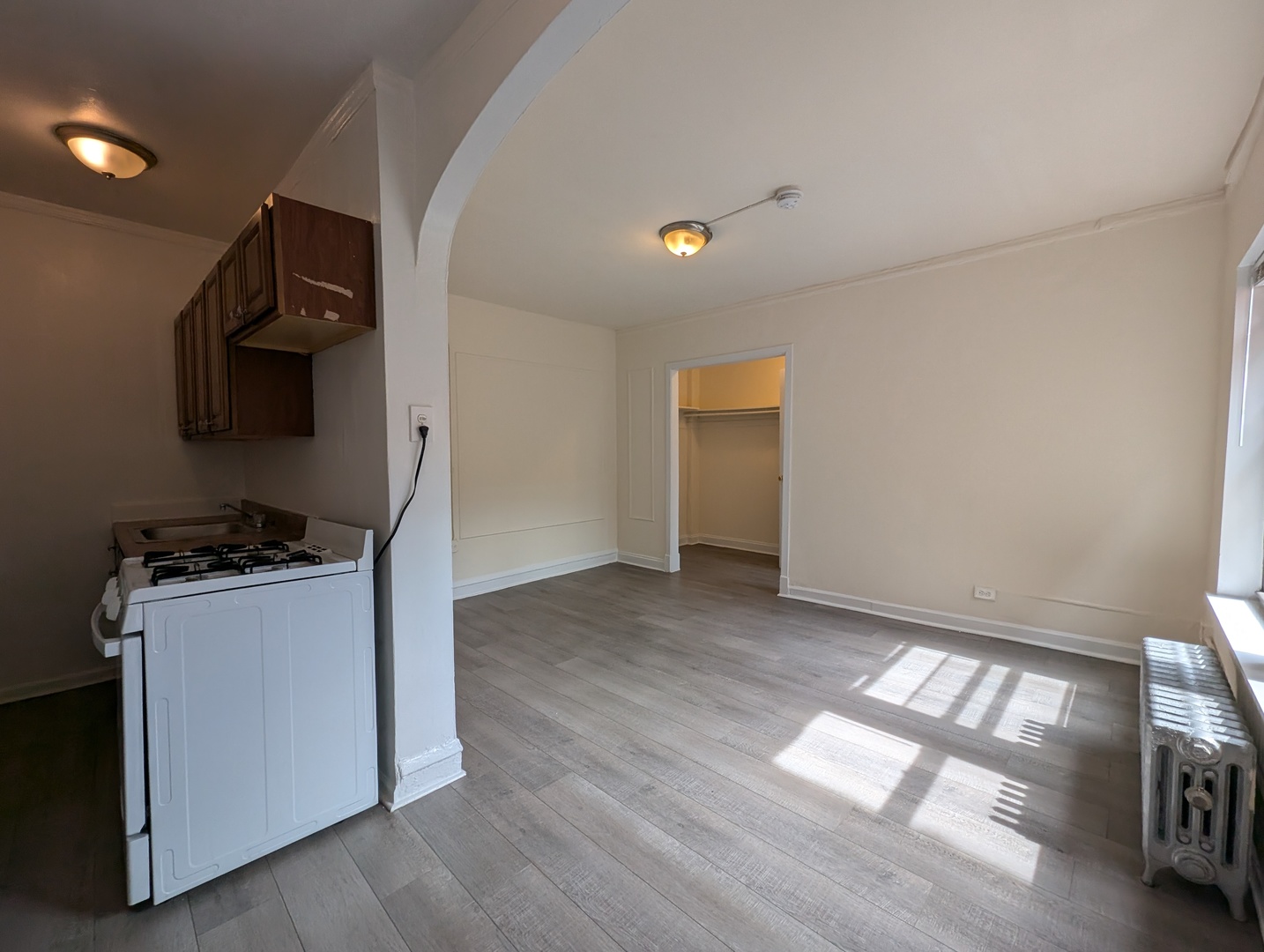5417 N Kenmore Avenue 403 Property Photo 21