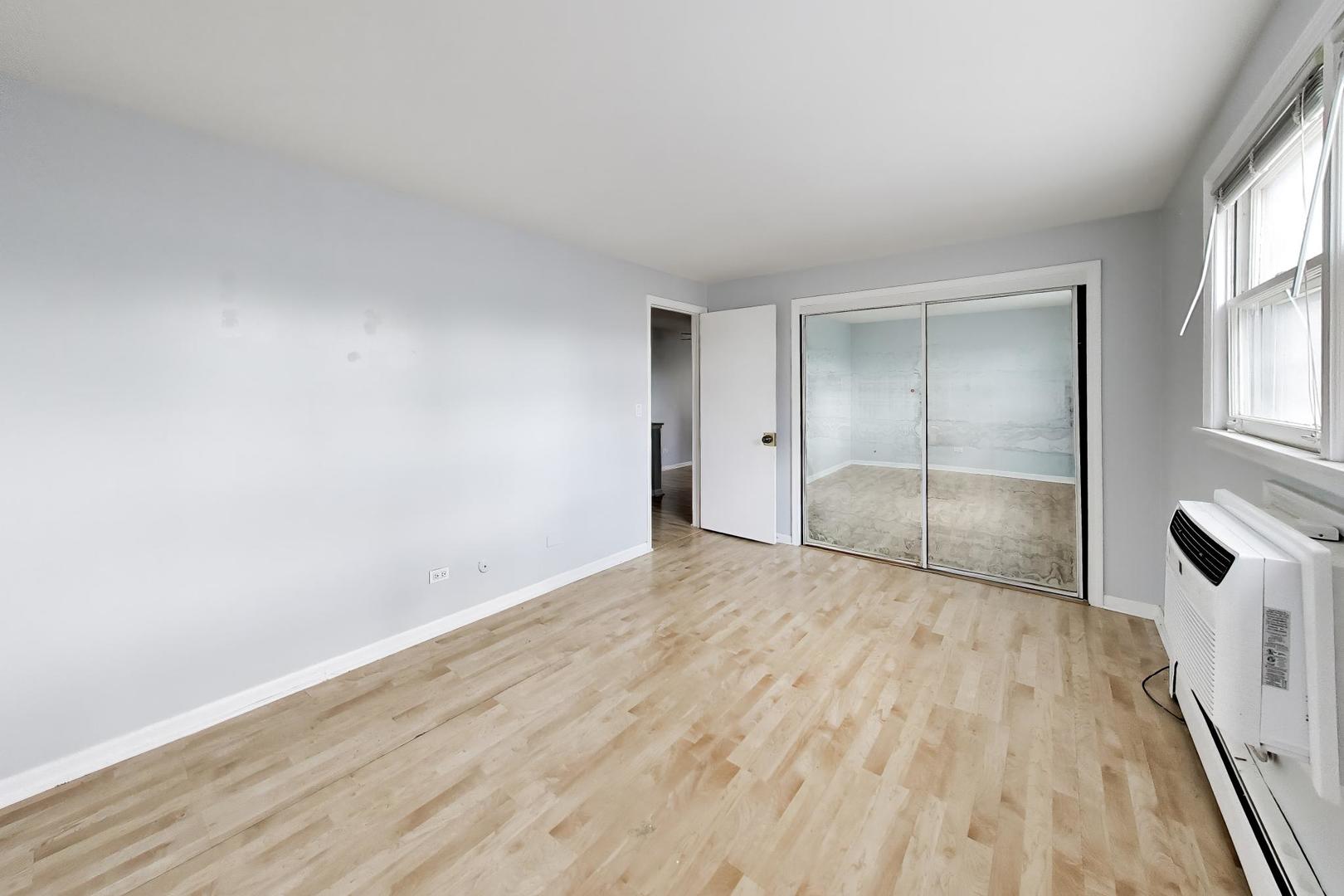 6460 N Northwest Highway 101 Property Photo 14