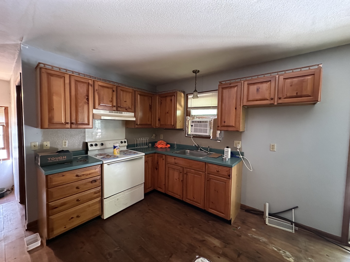 304 8th Avenue Property Photo 2