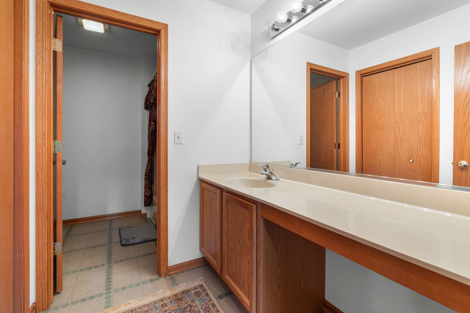 1942 W River Oaks Drive Property Photo 16