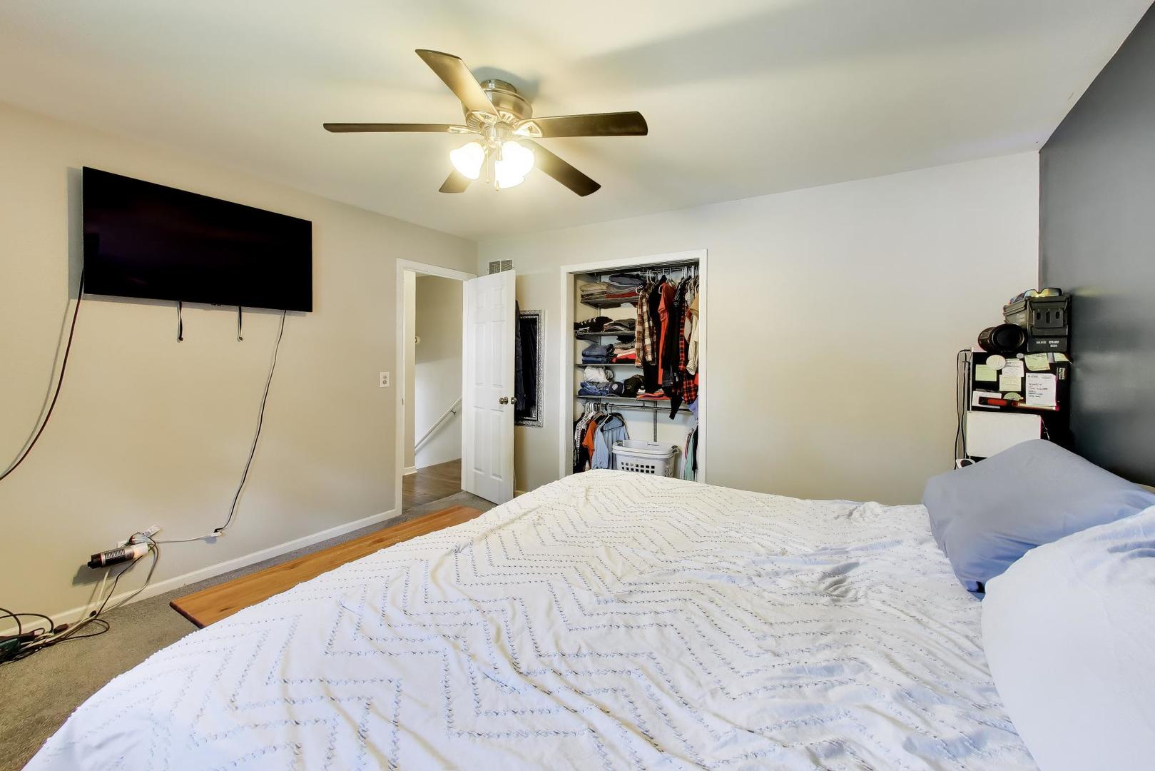3s570 Elizabeth Avenue Property Photo 12