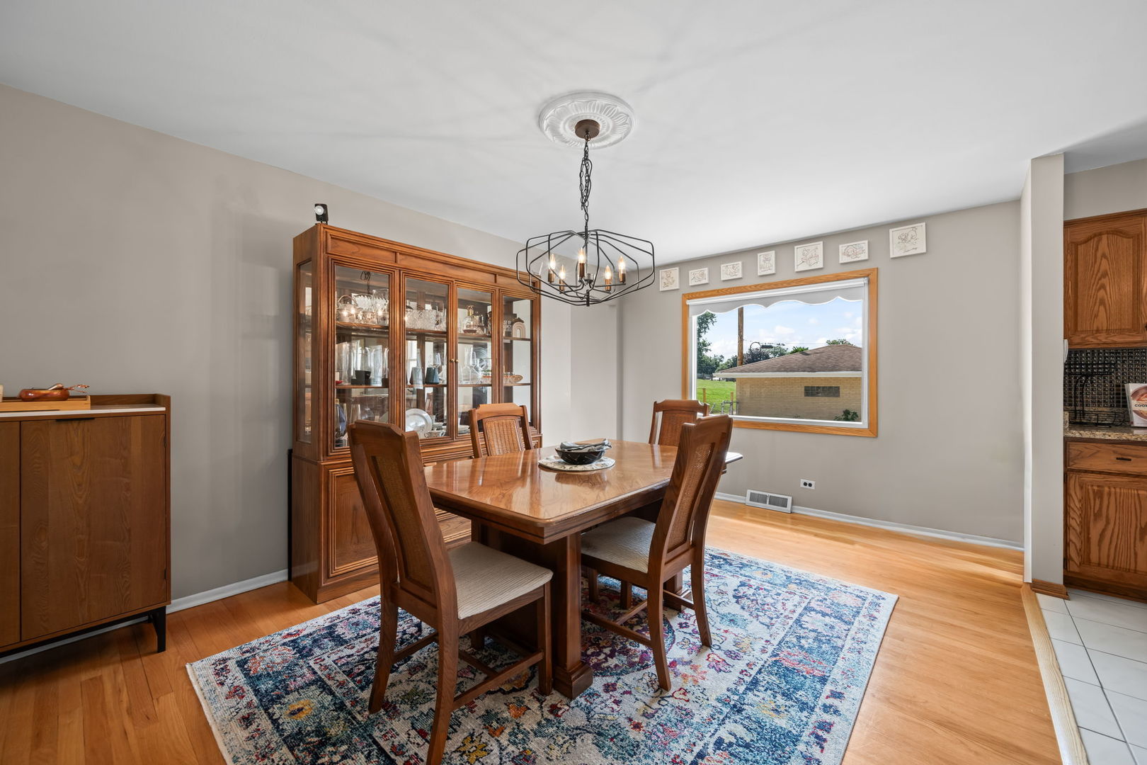 603 W Saint Aubin Drive Property Photo 8