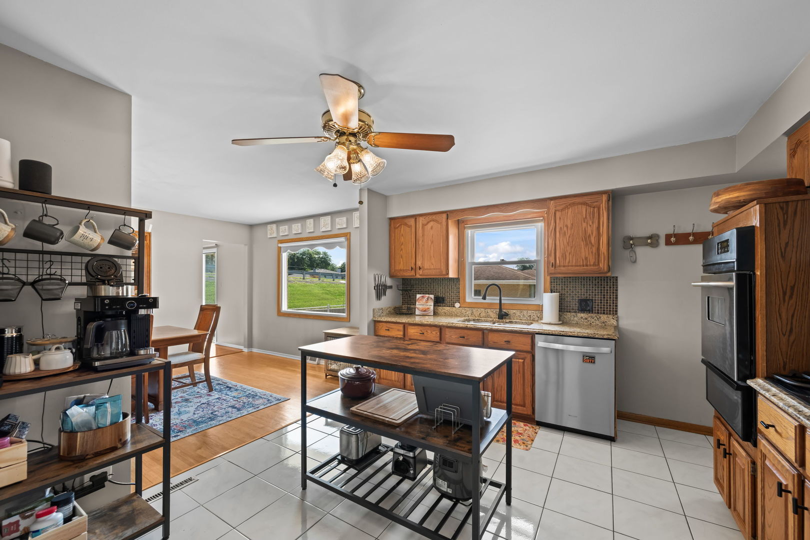 603 W Saint Aubin Drive Property Photo 11