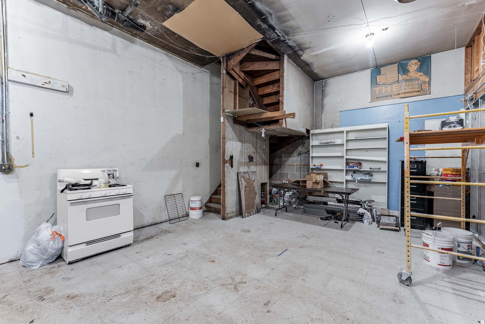 338 S Main Street Property Photo 12