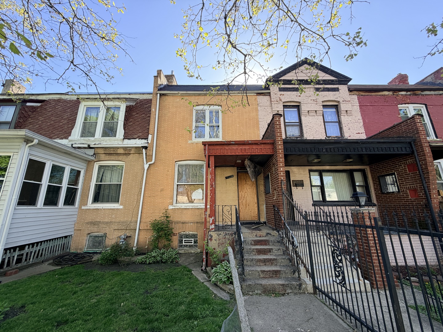 10609 S Champlain Avenue Property Photo 1