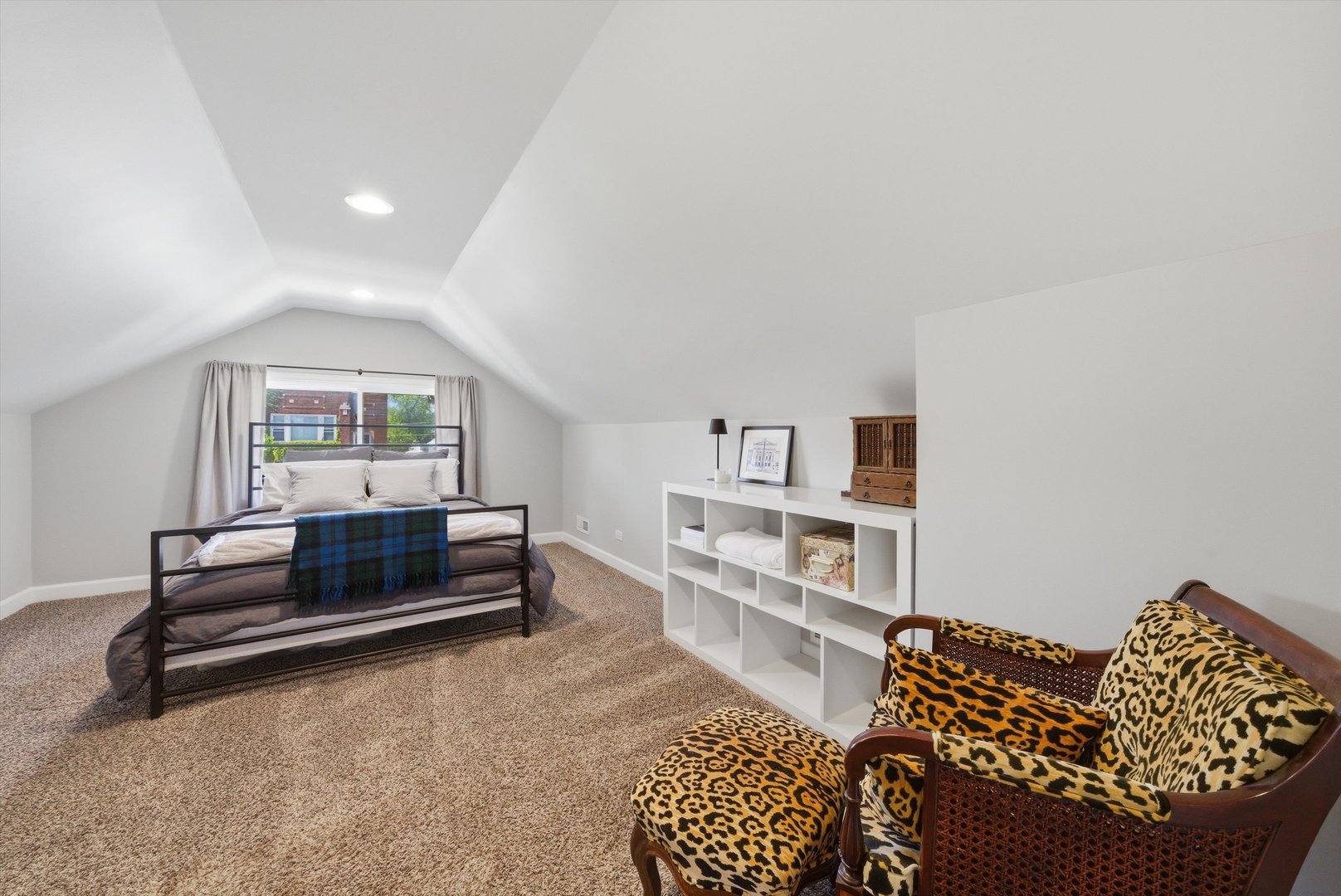 1423 Ridgeland Avenue Property Photo 11