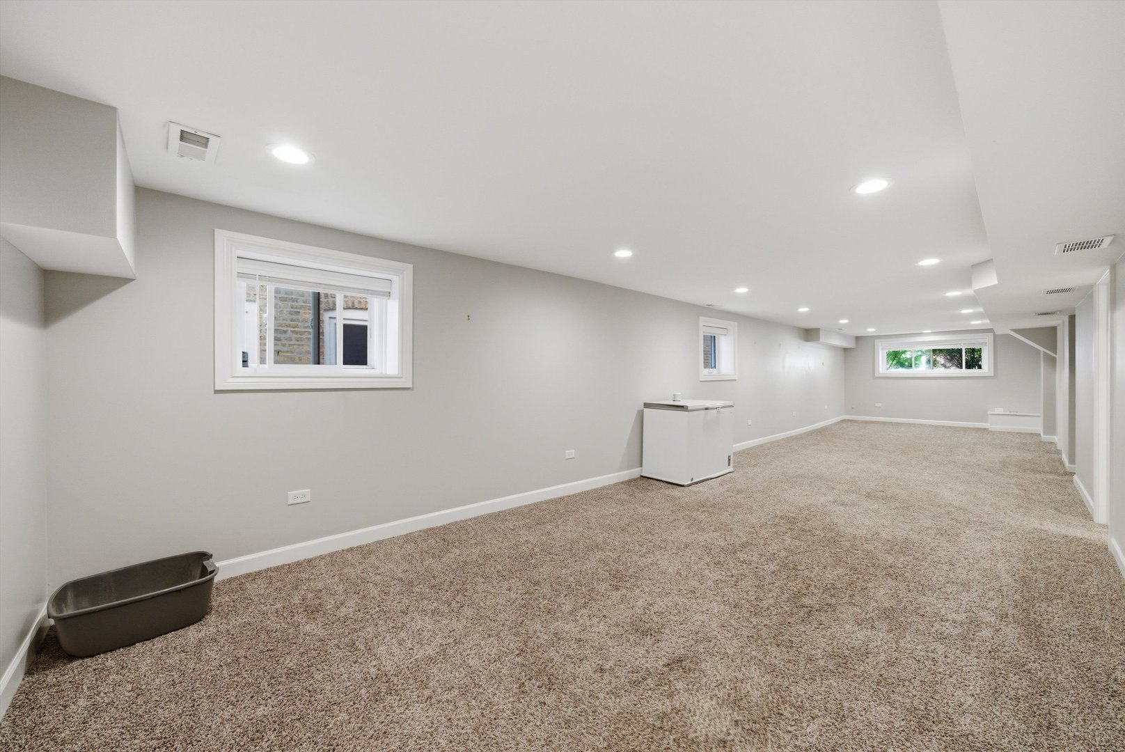 1423 Ridgeland Avenue Property Photo 18