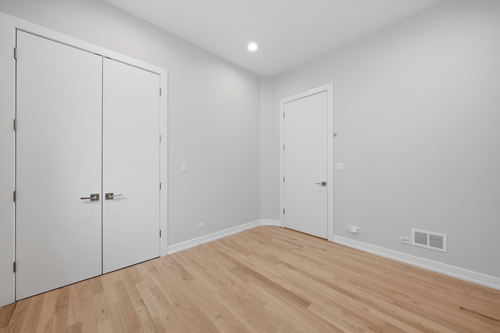 934 N California Avenue 4n Property Photo 28
