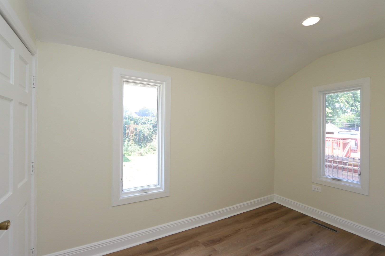 1430 S 10th Avenue Property Photo 27