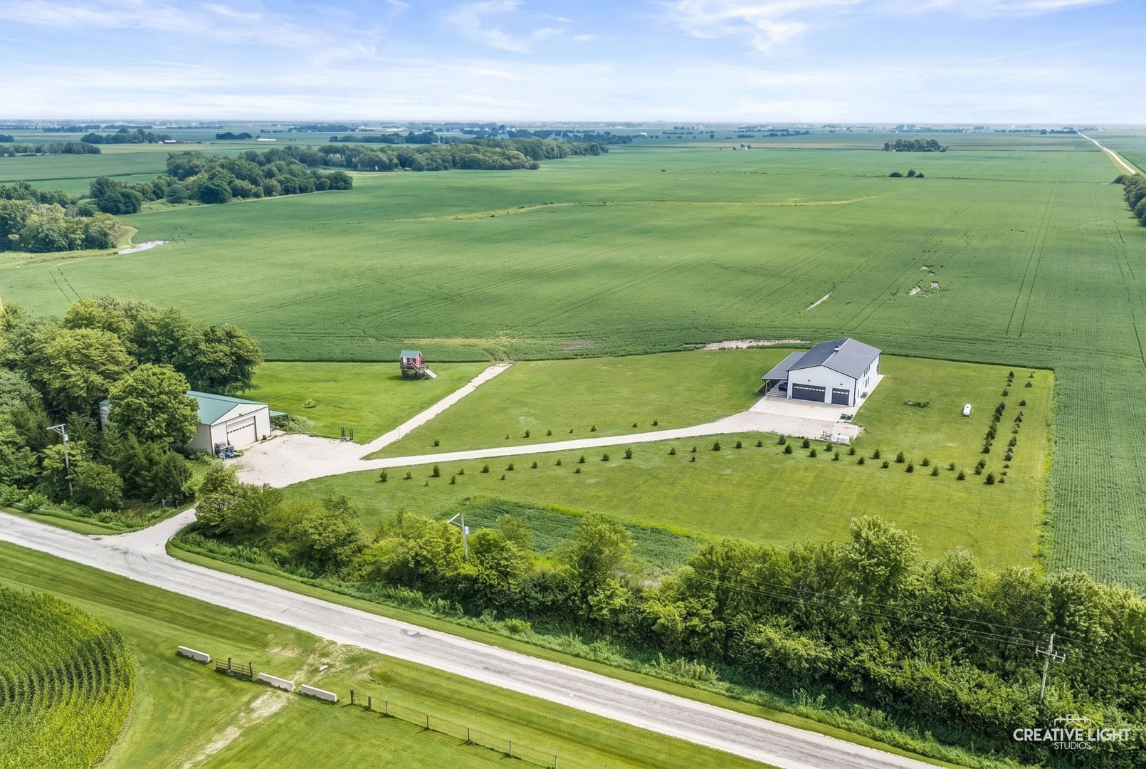 10097 N 7000 Road Property Photo 1