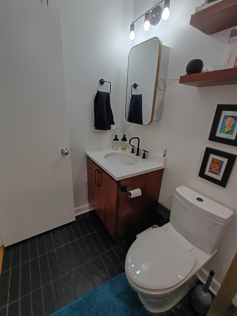 680 N Green Street 704 Property Photo 13