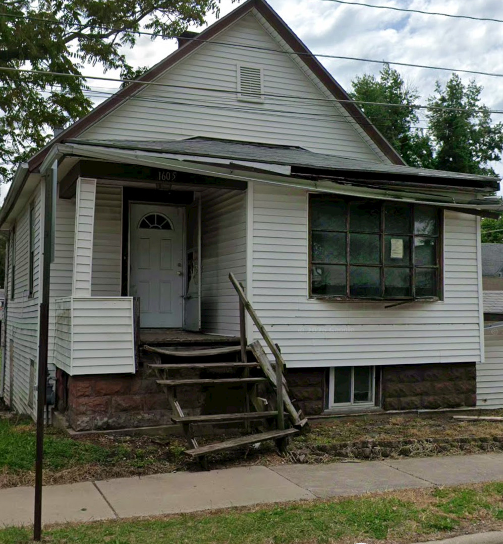 1605 44th Street Property Photo 1