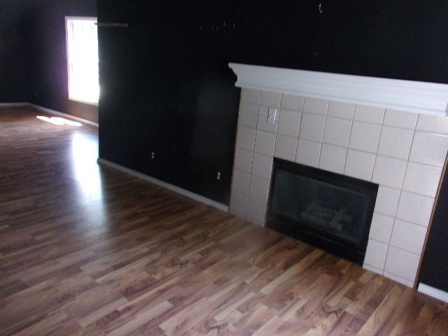 810 W Mill Street Property Photo 6