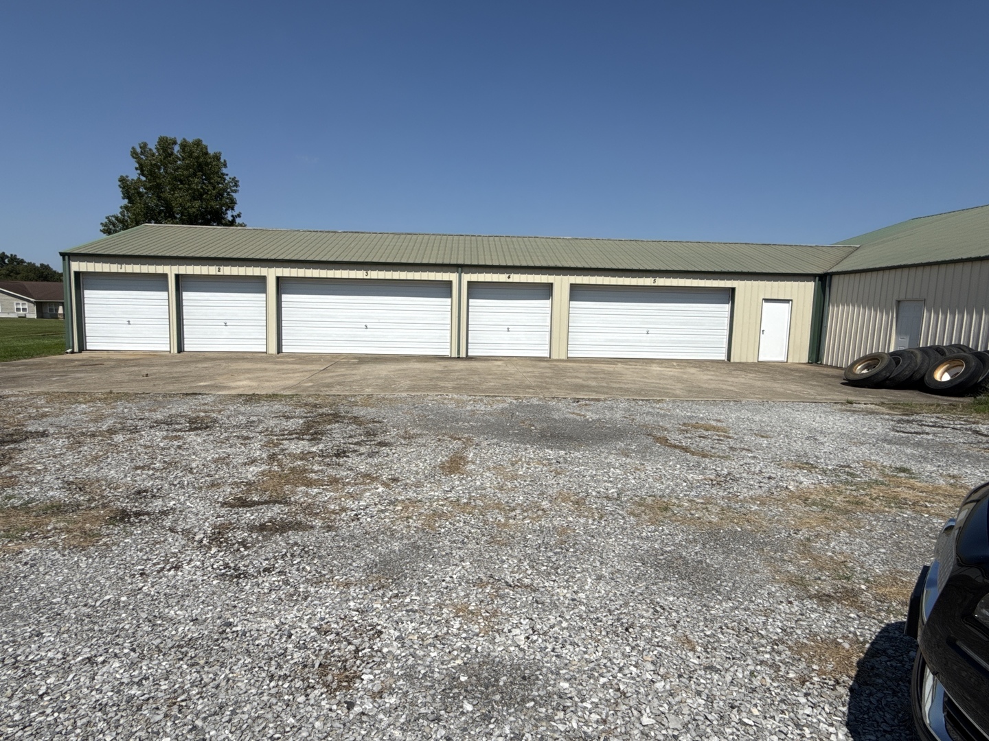 1608 Adams Drive Property Photo 2