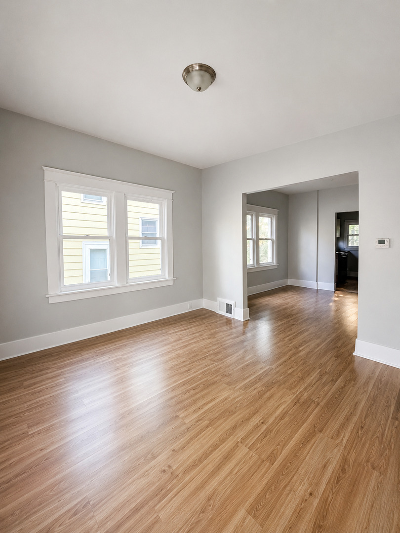 734 13th Street Property Photo 3