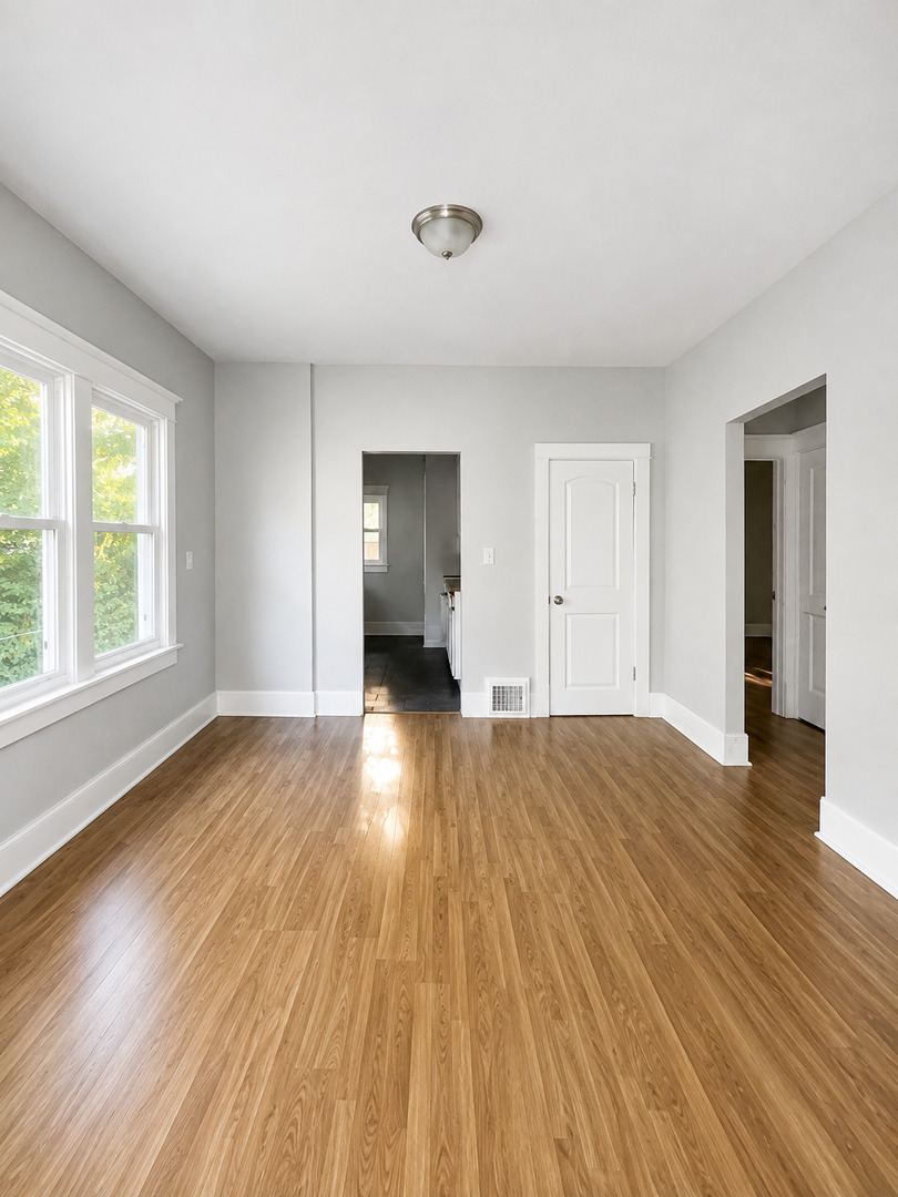 734 13th Street Property Photo 4