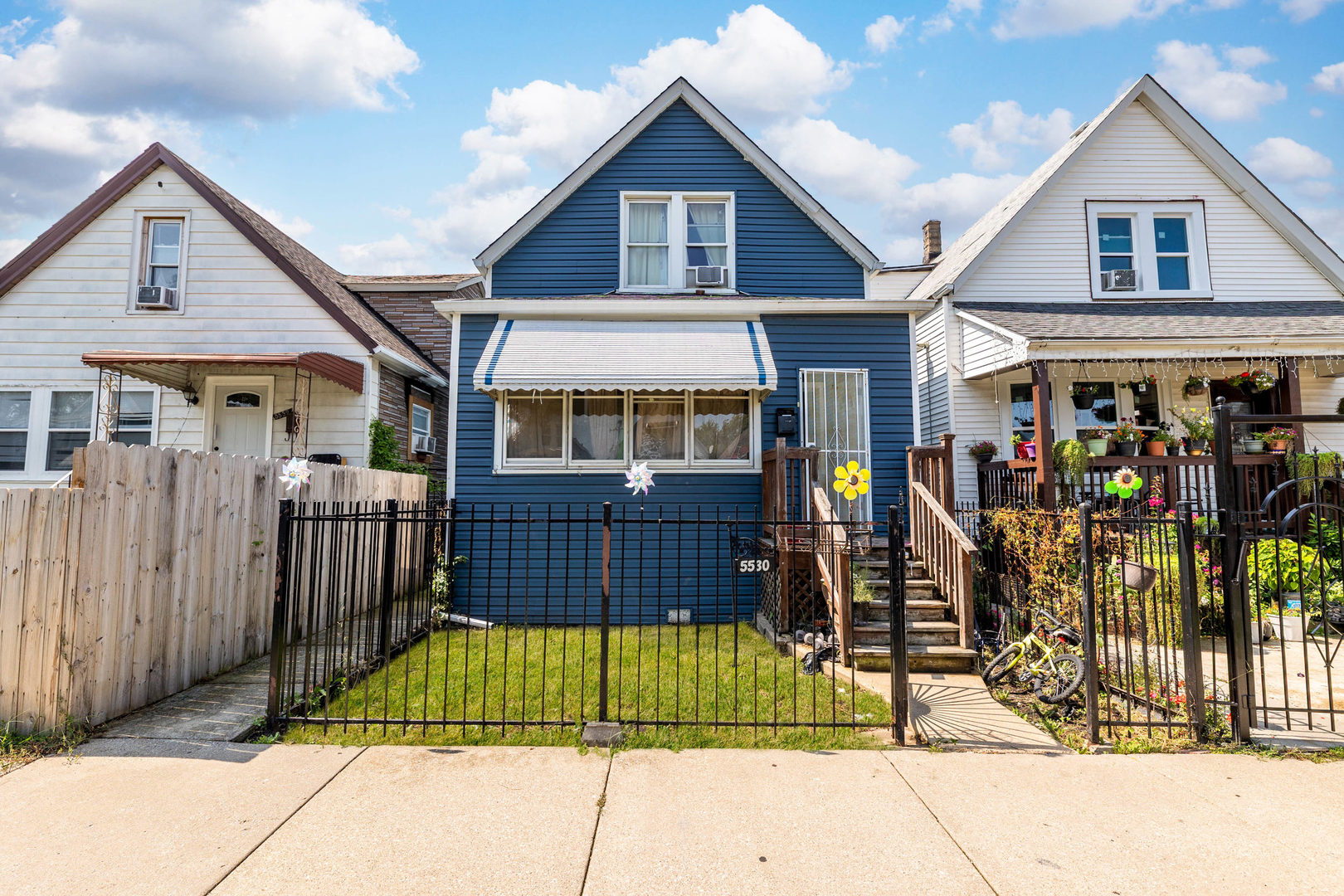 5530 S Seeley Avenue Property Photo 1