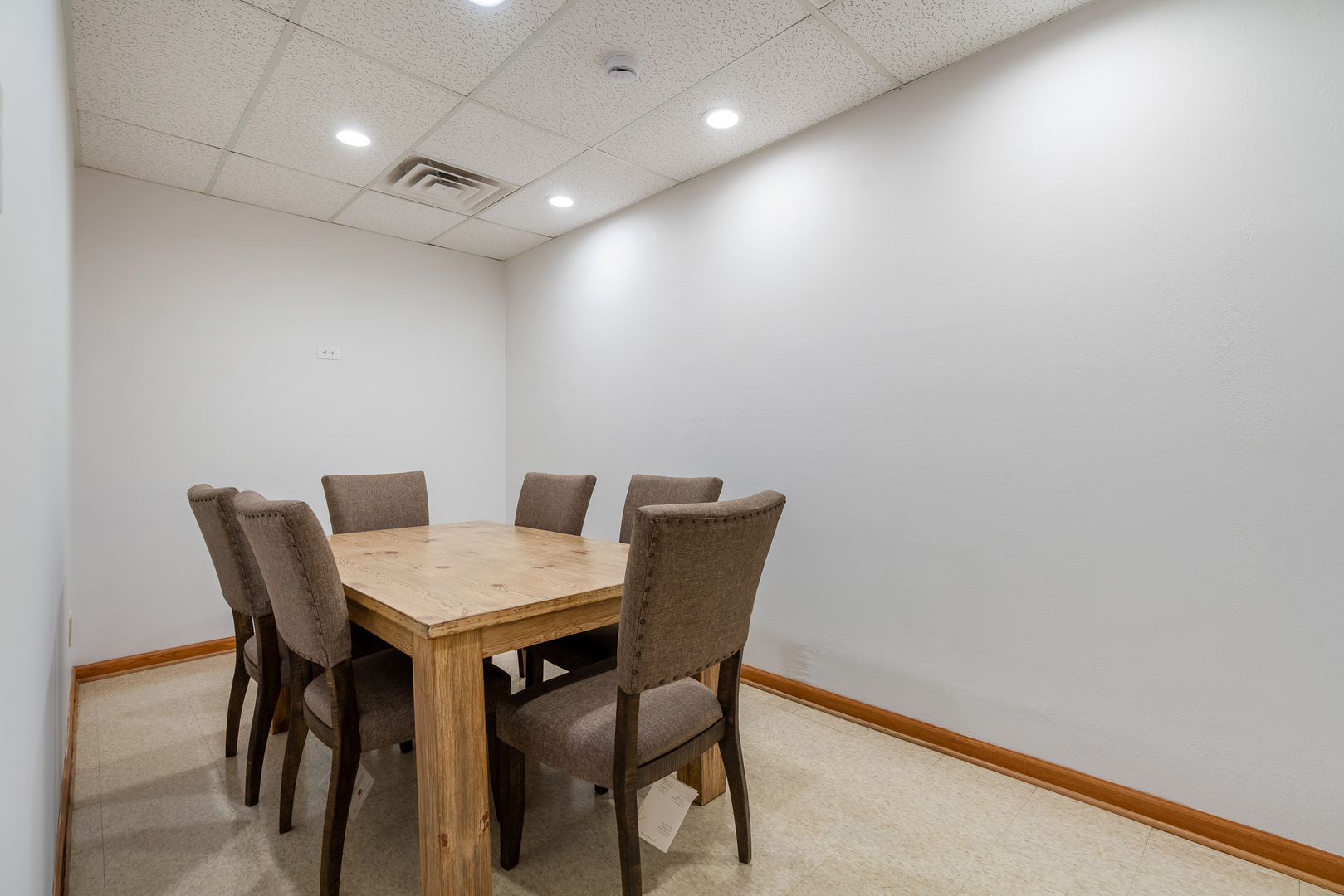 6135 N Elston Avenue Property Photo 15