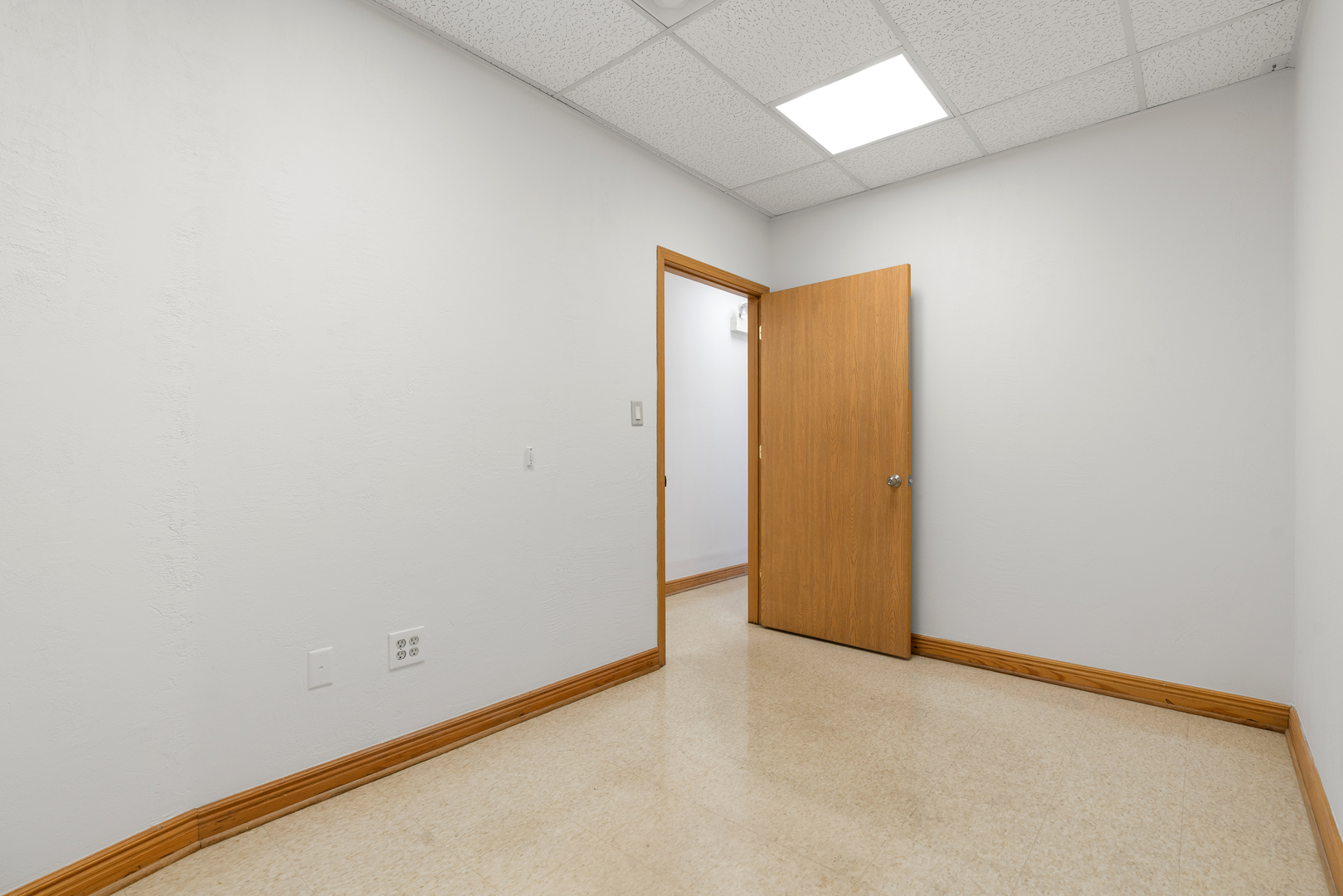 6135 N Elston Avenue Property Photo 19