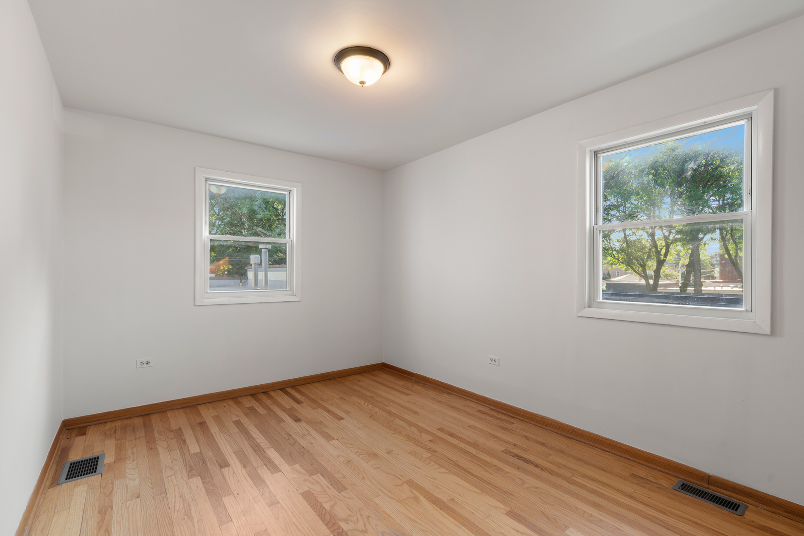 6135 N Elston Avenue Property Photo 34