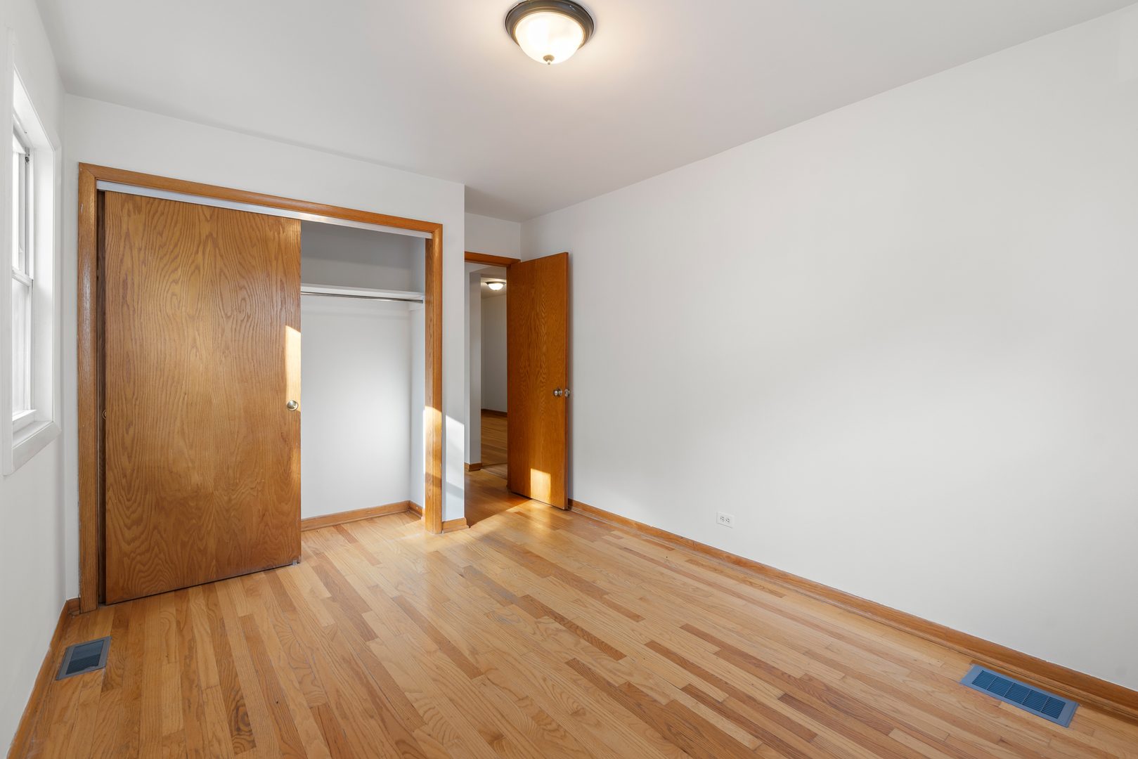 6135 N Elston Avenue Property Photo 35