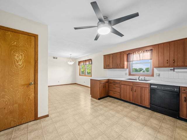 10 Terrace View Boulevard Property Photo 6
