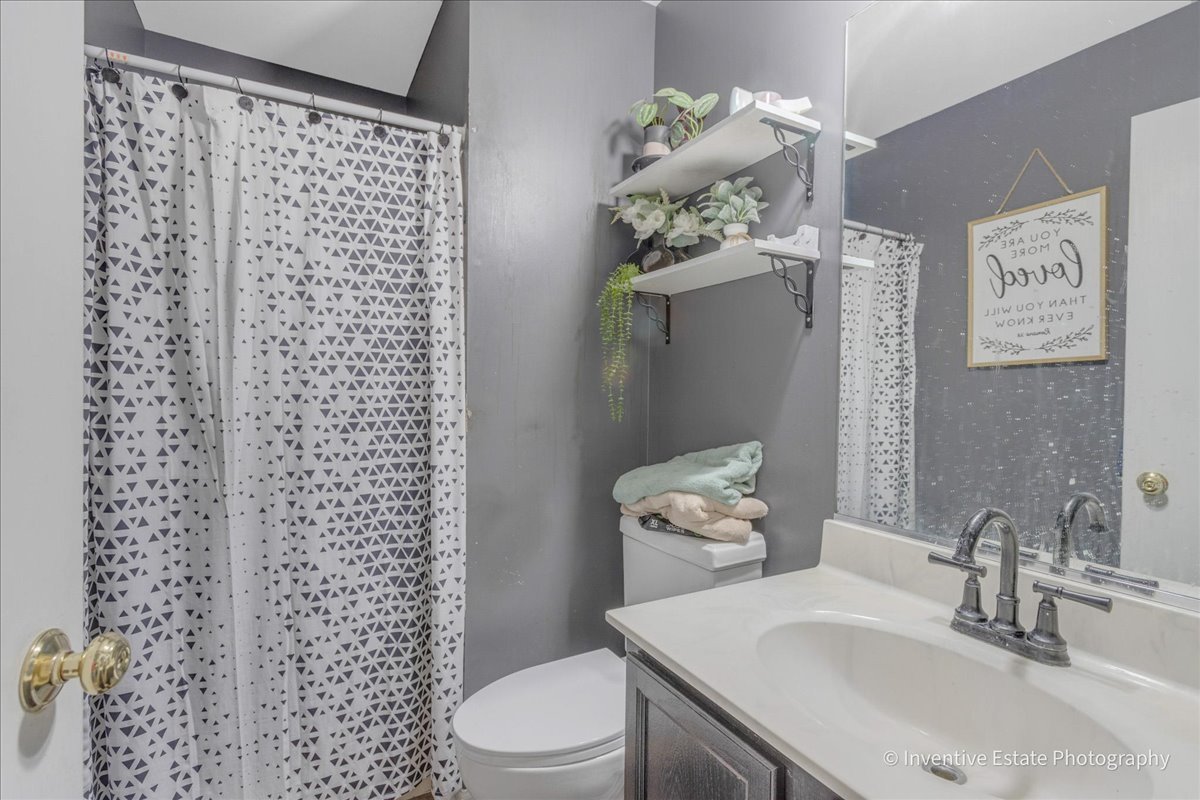 2031 Ridgemoor Drive Property Photo 16