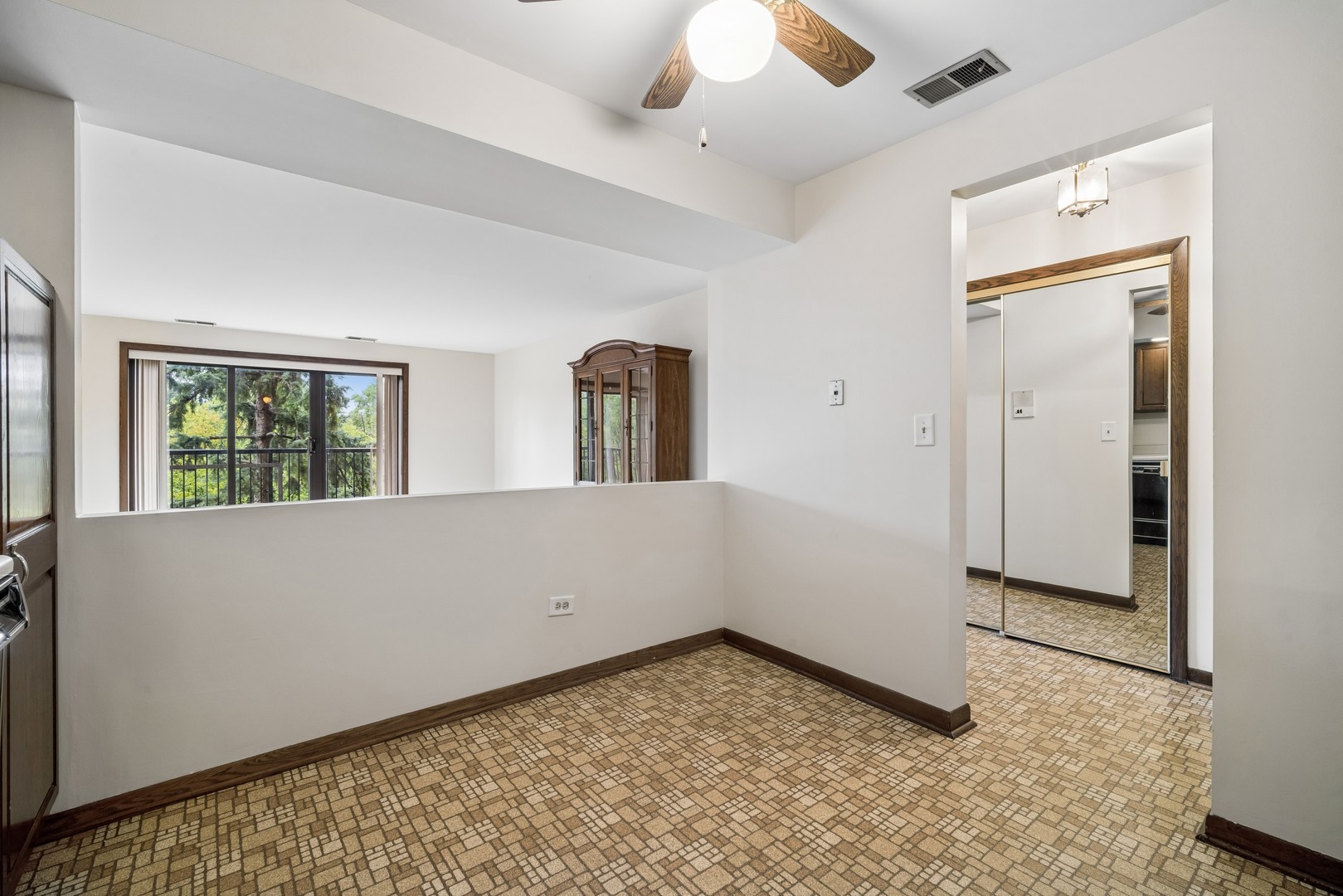 6525 N Nashville Avenue 403d Property Photo 8