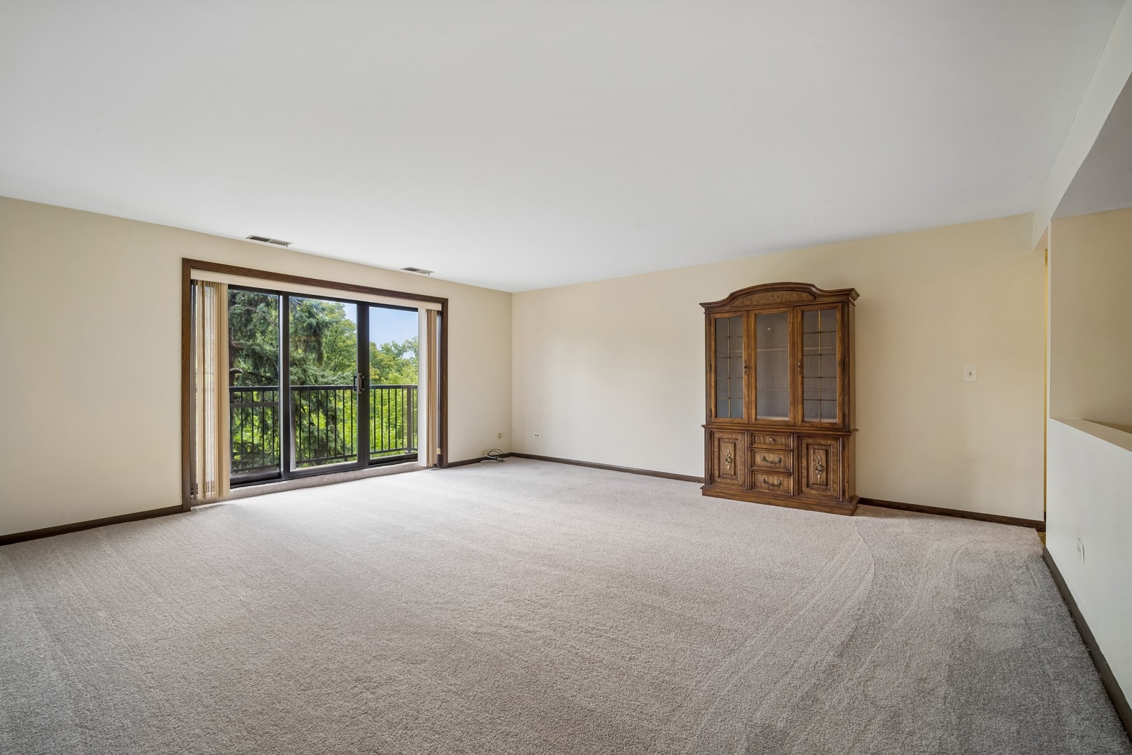 6525 N Nashville Avenue 403d Property Photo 10