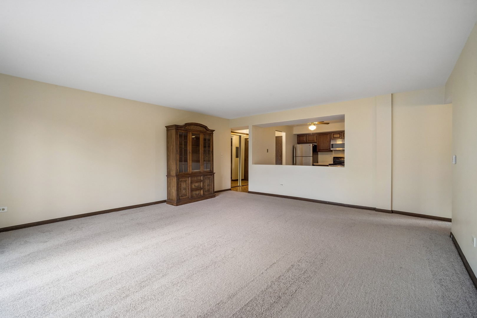 6525 N Nashville Avenue 403d Property Photo 11